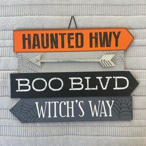 Halloween sign